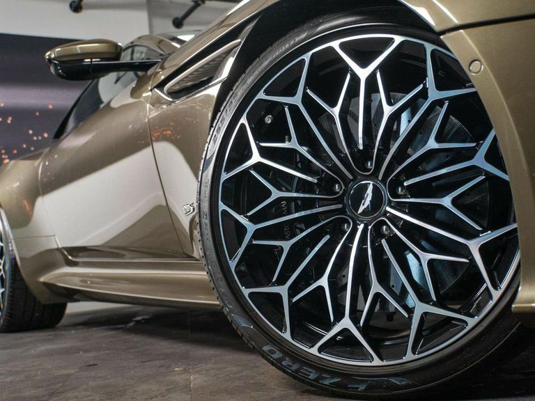 Aston Martin DBS V12 Silver #13