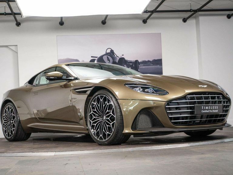 Aston Martin DBS V12 Silver #24