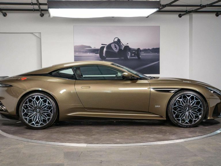 Aston Martin DBS V12 Silver #17