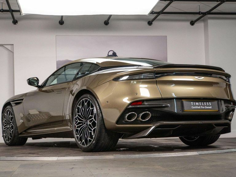 Aston Martin DBS V12 Silver #33