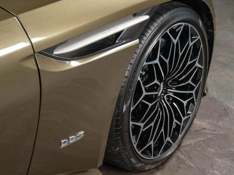Aston Martin DBS V12 Silver #9
