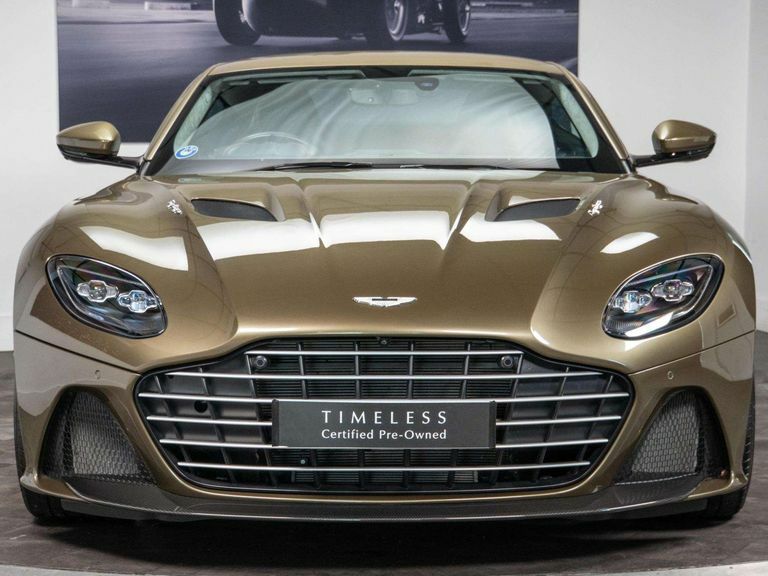 Aston Martin DBS V12 Silver #7