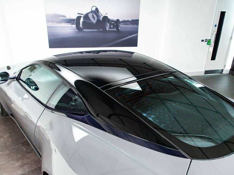 Aston Martin DB11 V8 Volante Touchtronic Black #38