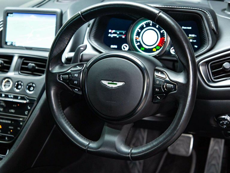 Aston Martin DB11 V8 Volante Touchtronic Black #10