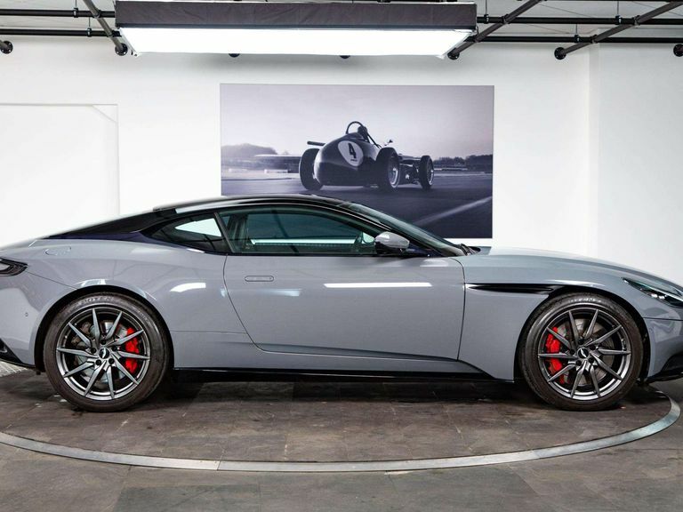 Aston Martin DB11 V8 Volante Touchtronic Black #18