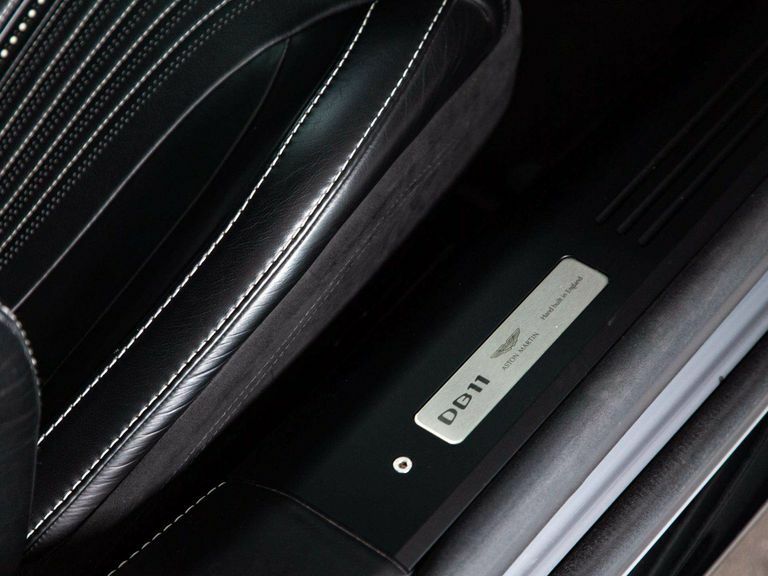 Aston Martin DB11 V8 Volante Touchtronic Black #36