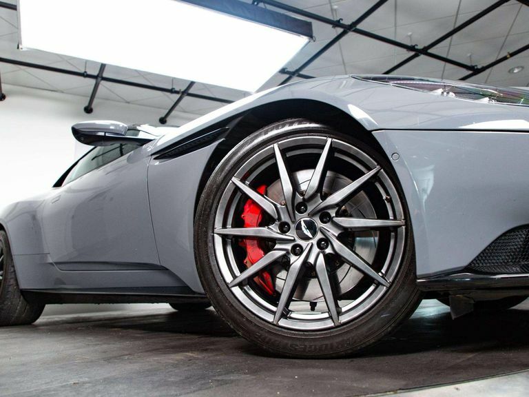 Aston Martin DB11 V8 Volante Touchtronic Black #13