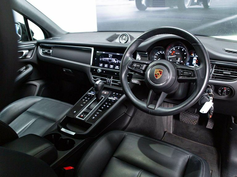 Porsche Macan 2.0T Suv Pdk 4Wd Euro 6 Ss 265 Ps SC72EXP Black #3