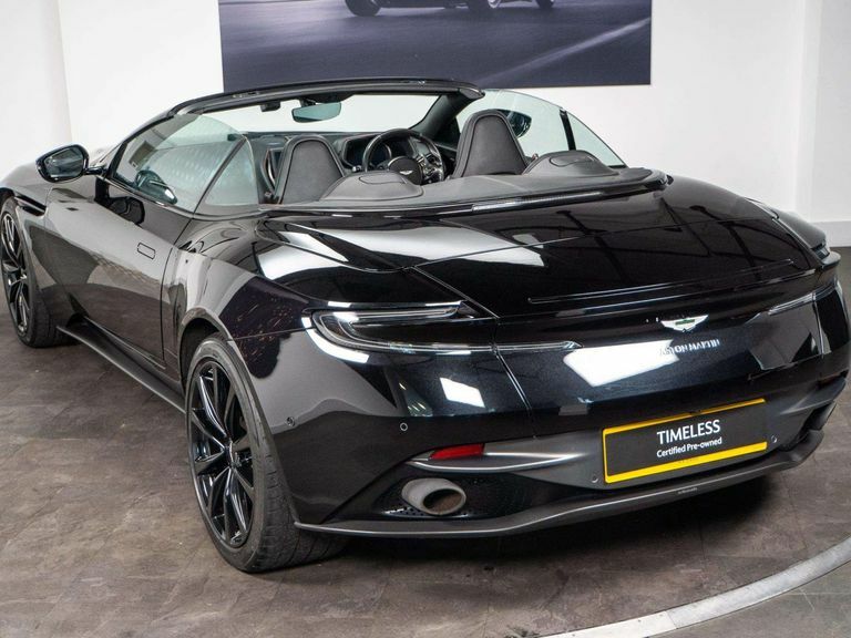 Aston Martin DB11 4L Null Silver #29