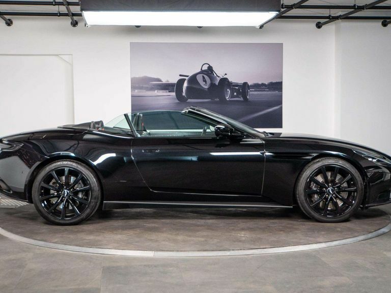Aston Martin DB11 4L Null Silver #17