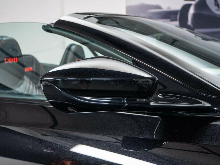 Aston Martin DB11 4L Null Silver #19