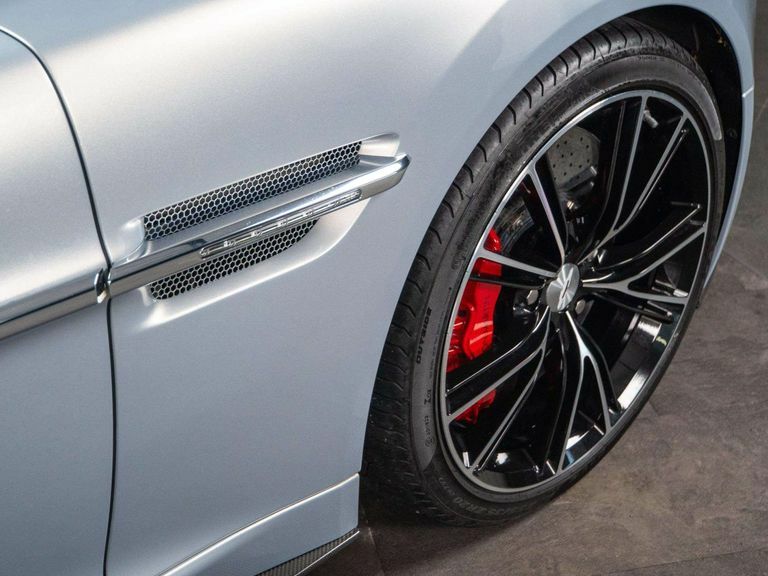 Aston Martin Vanquish V12 Black #9