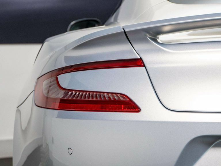 Aston Martin Vanquish V12 Black #32