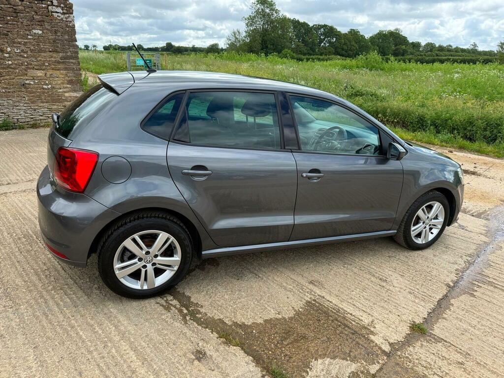 Volkswagen Polo Hatchback Se 2016 Red #18