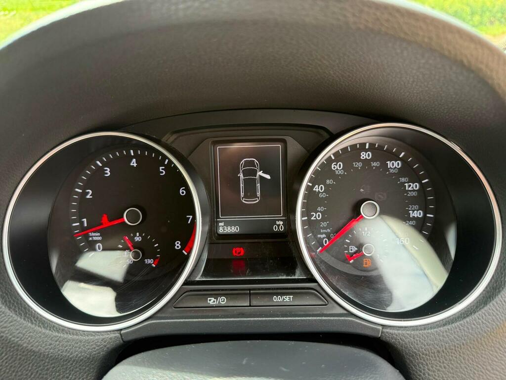 Volkswagen Polo Hatchback Se 2016 Red #63