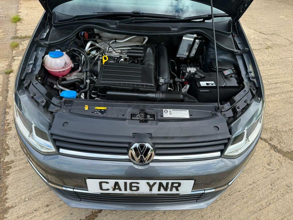Volkswagen Polo Hatchback Se 2016 Red #47