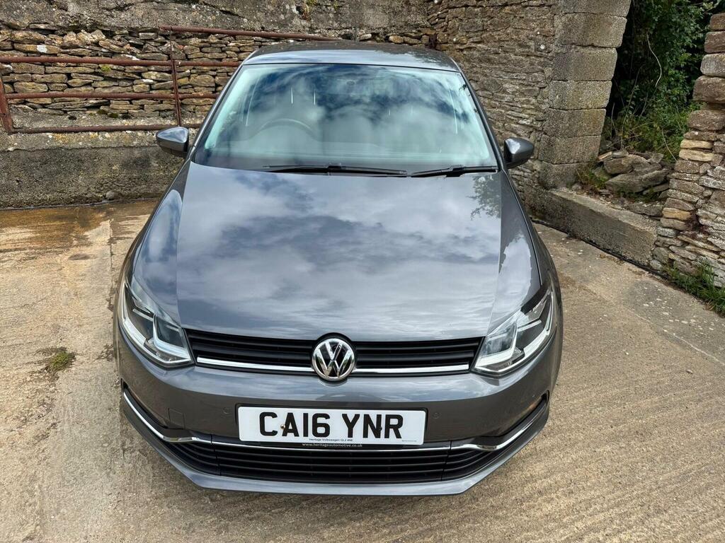 Volkswagen Polo Hatchback Se 2016 Red #8