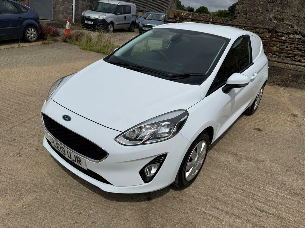 Ford Fiesta Car Derived Van 1.5 Tdci Euro 6 Ss 201919 LE19UJR White #3