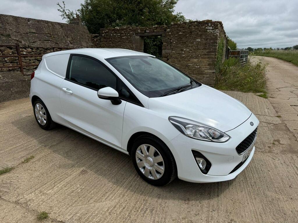 Ford Fiesta Car Derived Van 1.5 Tdci Euro 6 Ss 201919 LE19UJR White #5