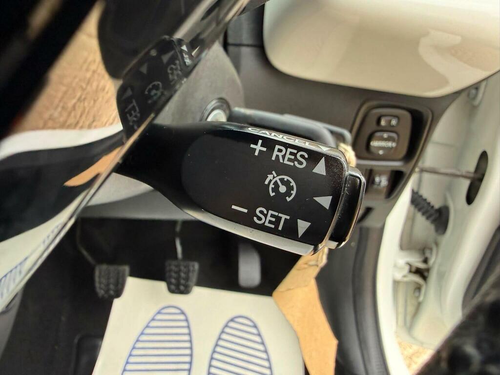 Toyota Aygo Hatchback 1.0 Grey #35