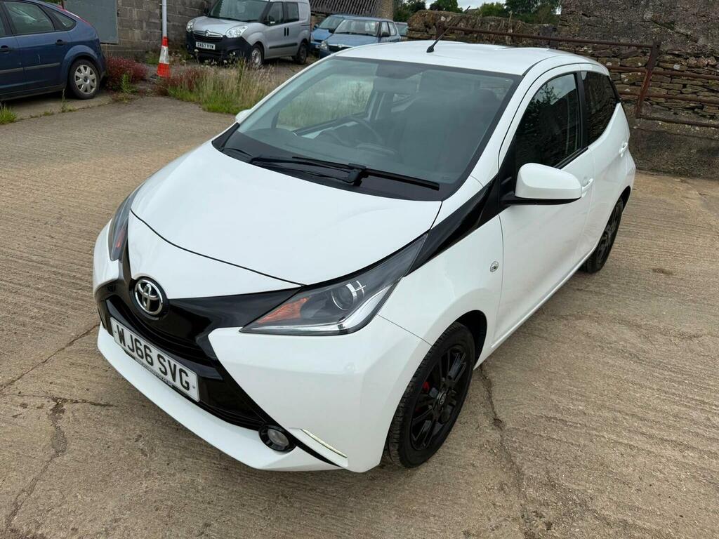 Toyota Aygo 1.0 Vvt-i X-pression Euro 6 White #3