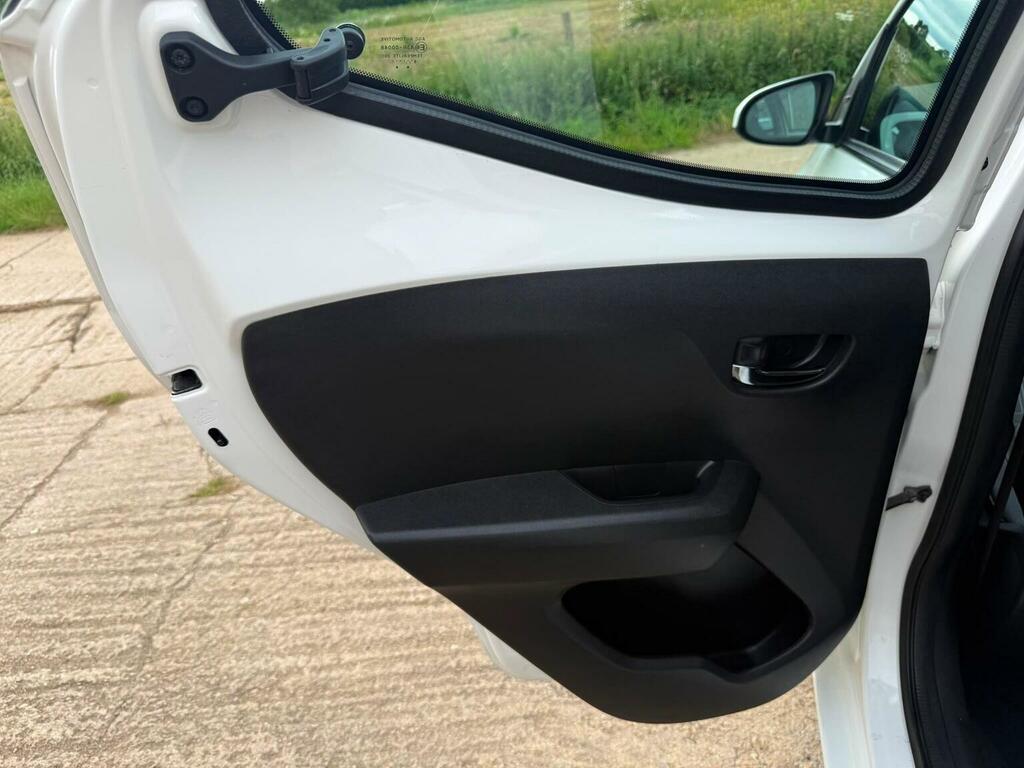 Toyota Aygo Hatchback 1.0 Grey #43