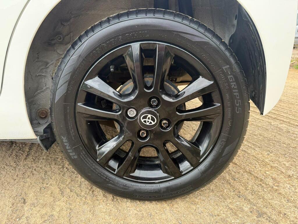 Toyota Aygo Hatchback 1.0 Grey #48