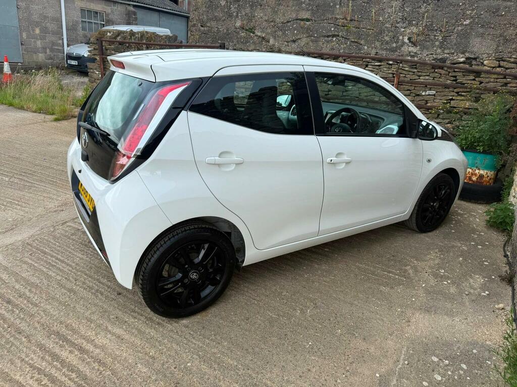 Toyota Aygo Hatchback 1.0 Grey #22