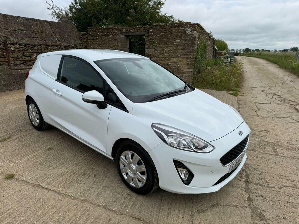 Ford Fiesta 1.5 Tdci Euro 6 Ss White #5
