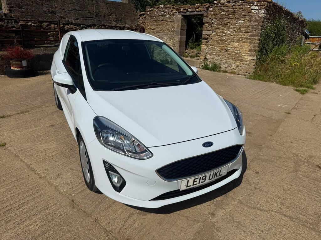 Ford Fiesta Car Derived Van 1.5 Tdci Euro 6 Ss 201919 LE19UKL White #6