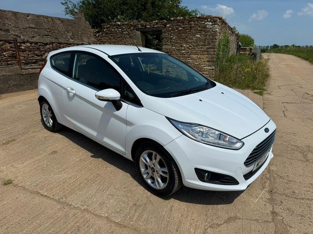 Ford Fiesta Hatchback 1.25 Zetec Euro 6 201717 White #5