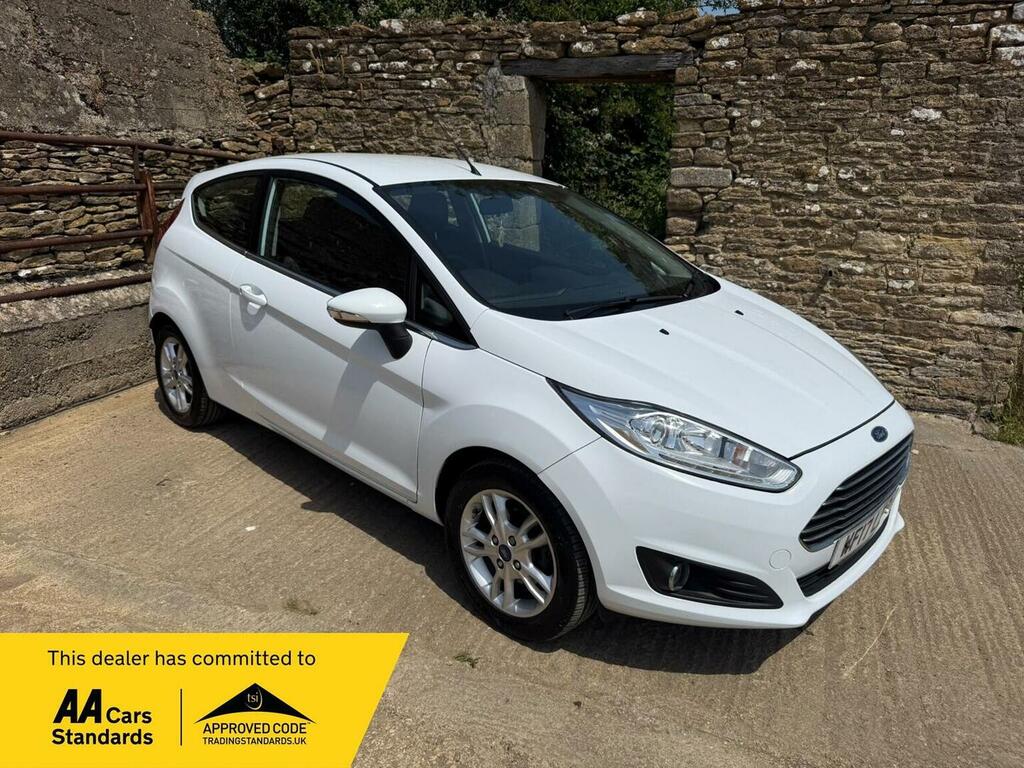 Ford Fiesta Hatchback 1.25 Zetec Euro 6 201717 White