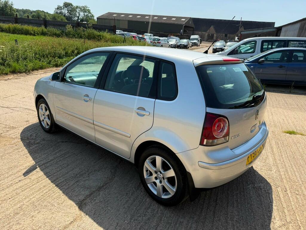 Volkswagen Polo 1.2 Match Silver #4