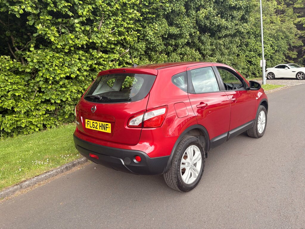 Nissan Qashqai 1.6 Acenta Suv 2Wd Euro 5 Ss Red #5