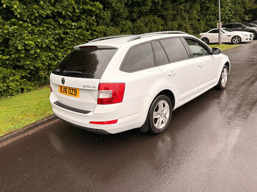 Skoda Octavia 1.6 Tdi Se Estate Euro 6 Ss White #4