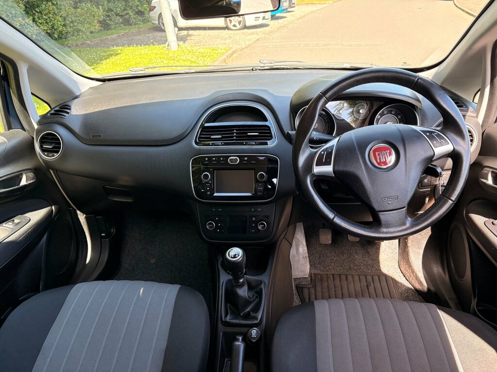 Fiat Punto Pop Plus White #11