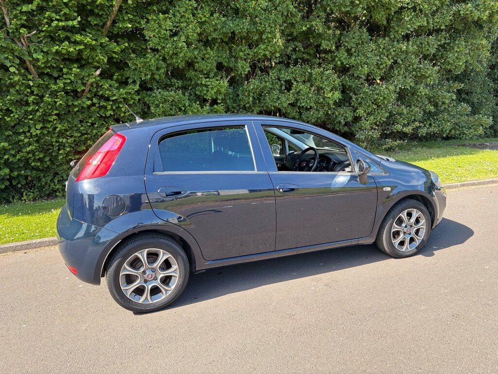 Fiat Punto Pop Plus White #7