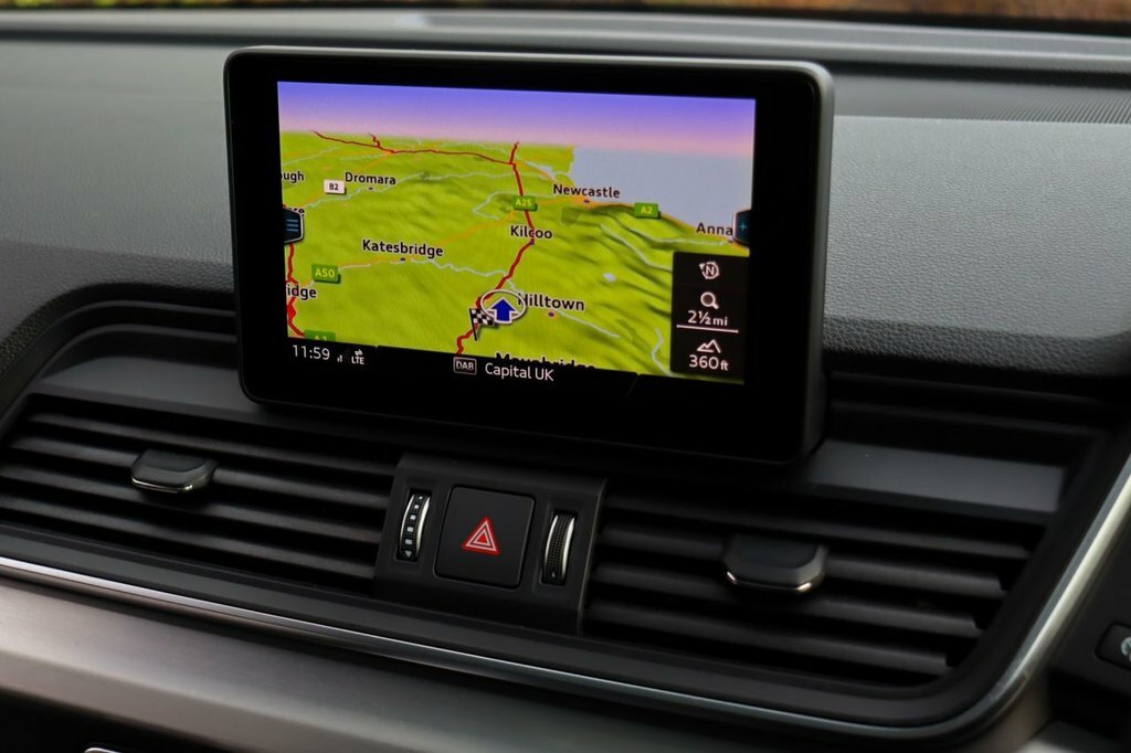 Audi Q5 2L S Line Black #18