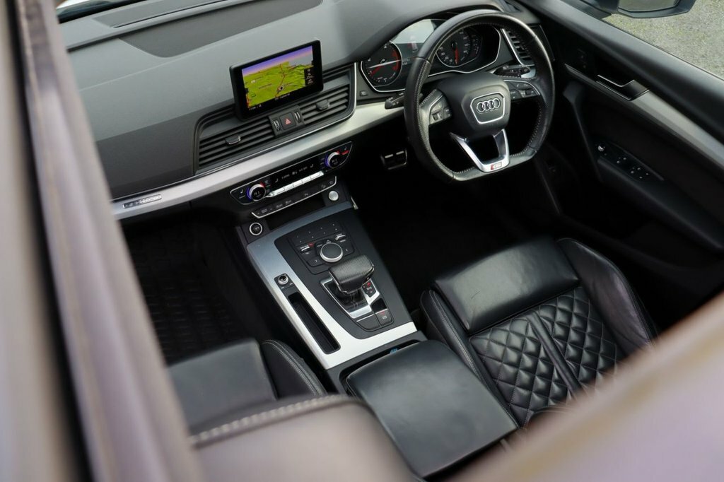 Audi Q5 2L S Line White #6