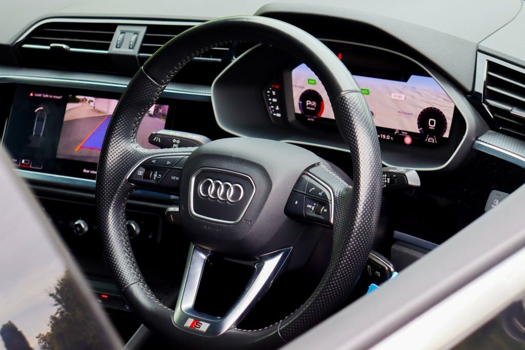 Audi Q3 2L S Line LV20UZL Black #6