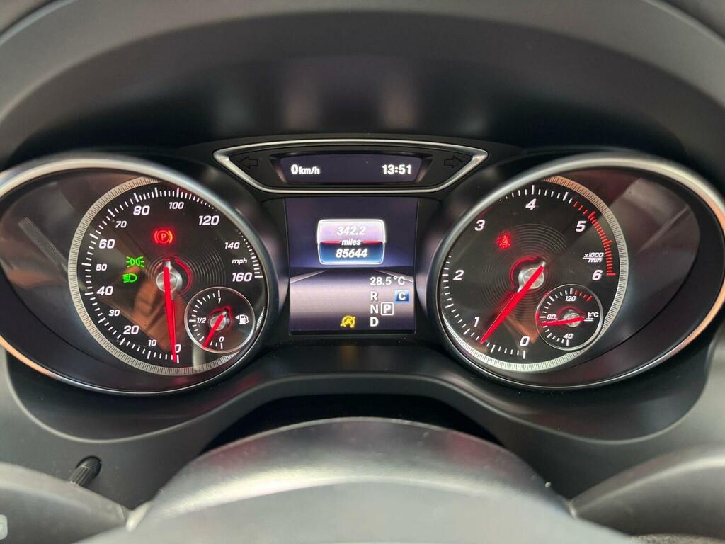Mercedes-Benz CLA Class Cla 180 Sport Red #9