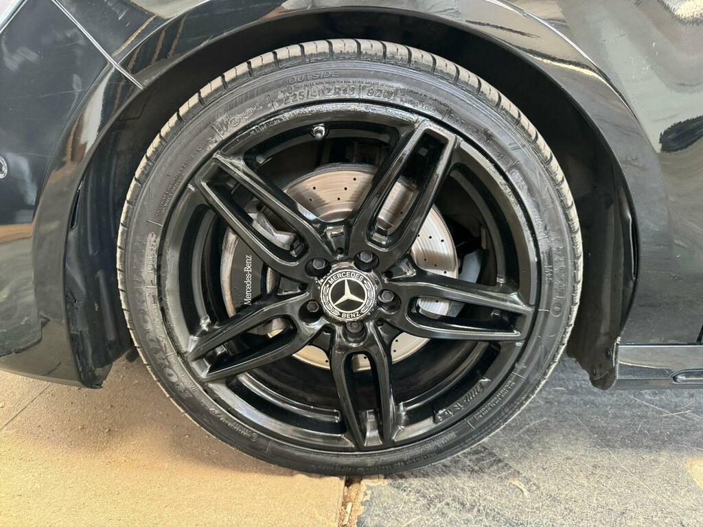 Mercedes-Benz CLA Class Cla 180 Sport Red #52