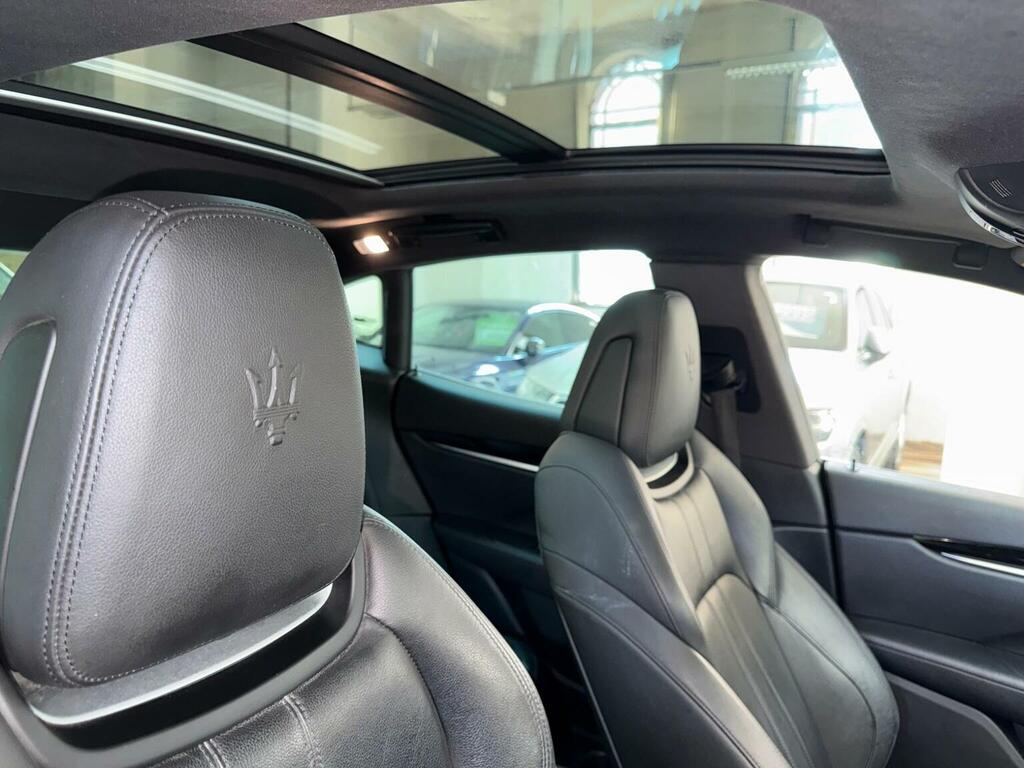 Maserati Levante 3.0D V6 Zf Black #55
