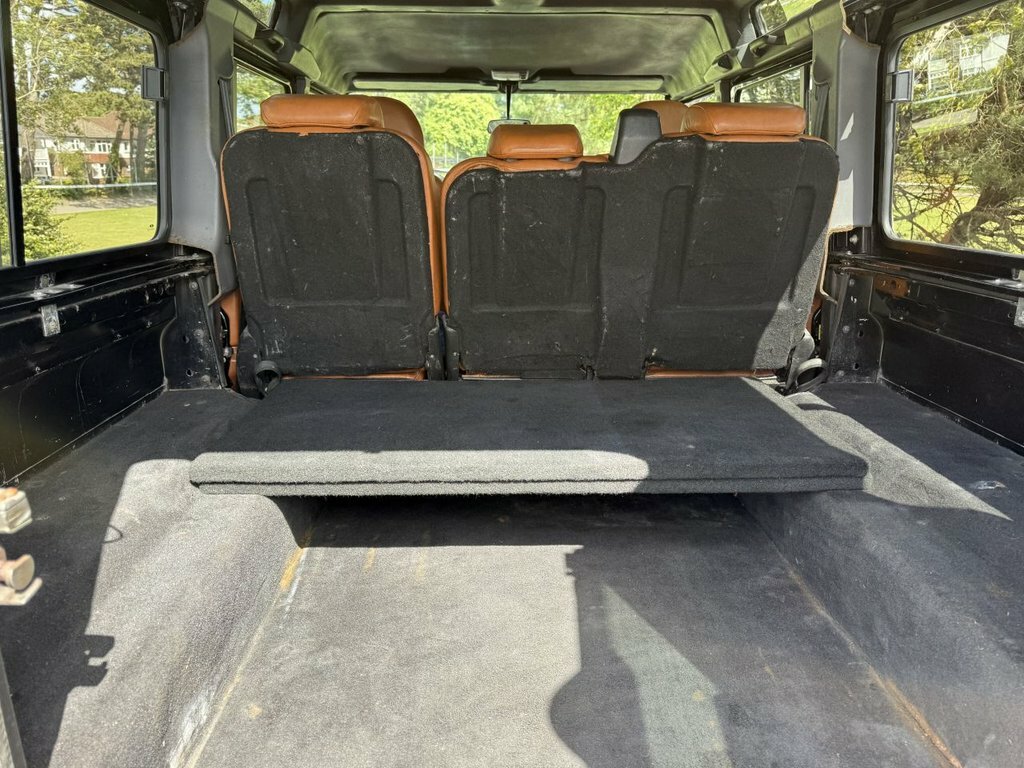 Land Rover Defender Station Wagon Tdci White #14