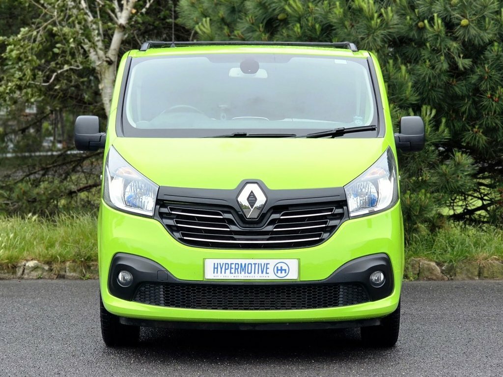 Renault Trafic Panel Van White #10