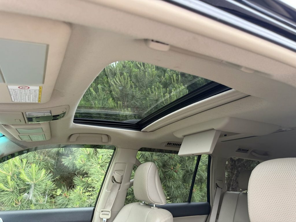 Toyota Land Cruiser D-4d Lc5 Black #22