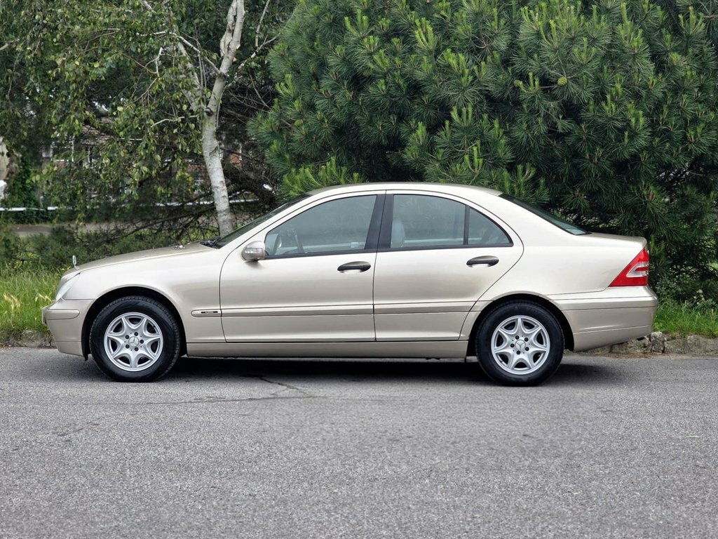 Mercedes-Benz C Class C220 Cdi Sportcoupe Silver #6