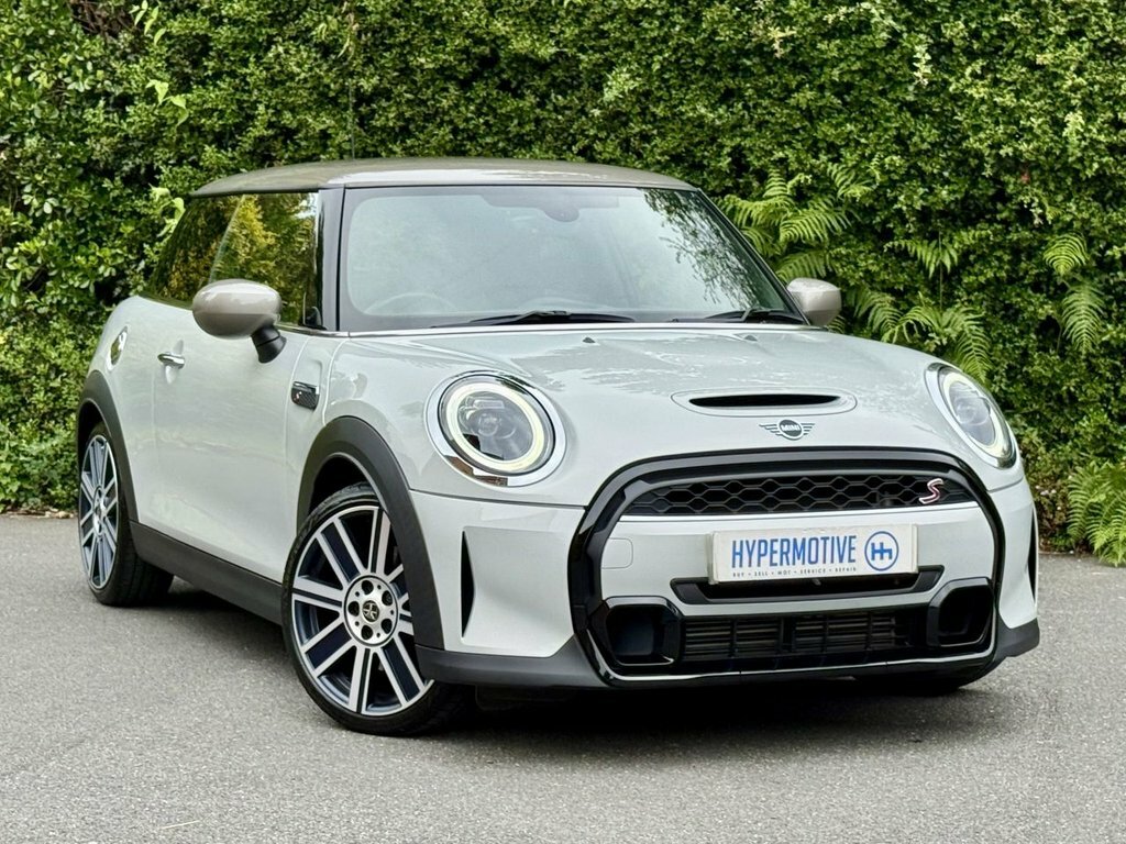 Mini Hatch 2L Cooper S Exclusive RX72LCK Silver