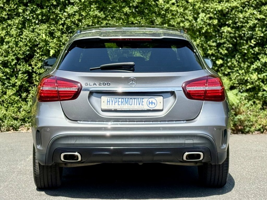 Mercedes-Benz GLA Class 1.6L Amg Line Edition Grey #4