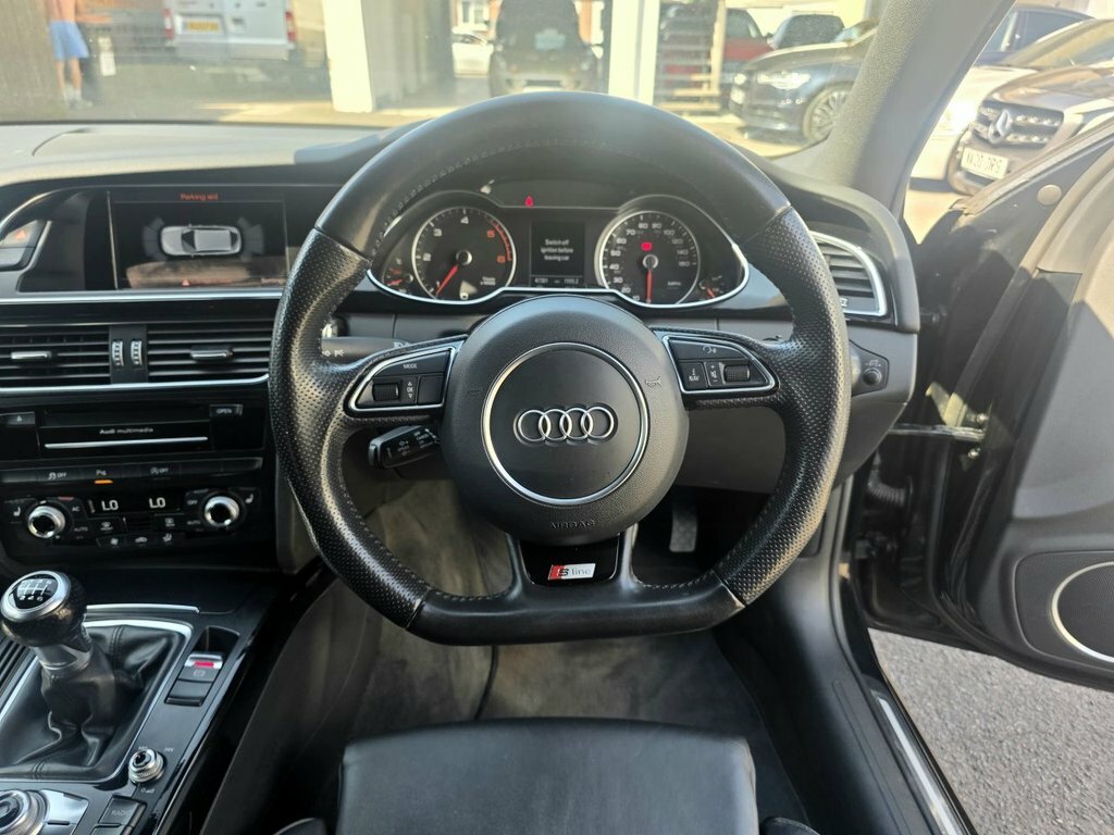 Audi A4 Avant 2L Black Edition Black #6